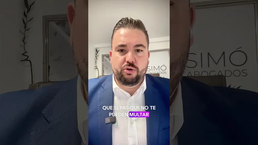 Vídeo de ¿Es sancionable el consumo de drogas dentro de un coche parado?